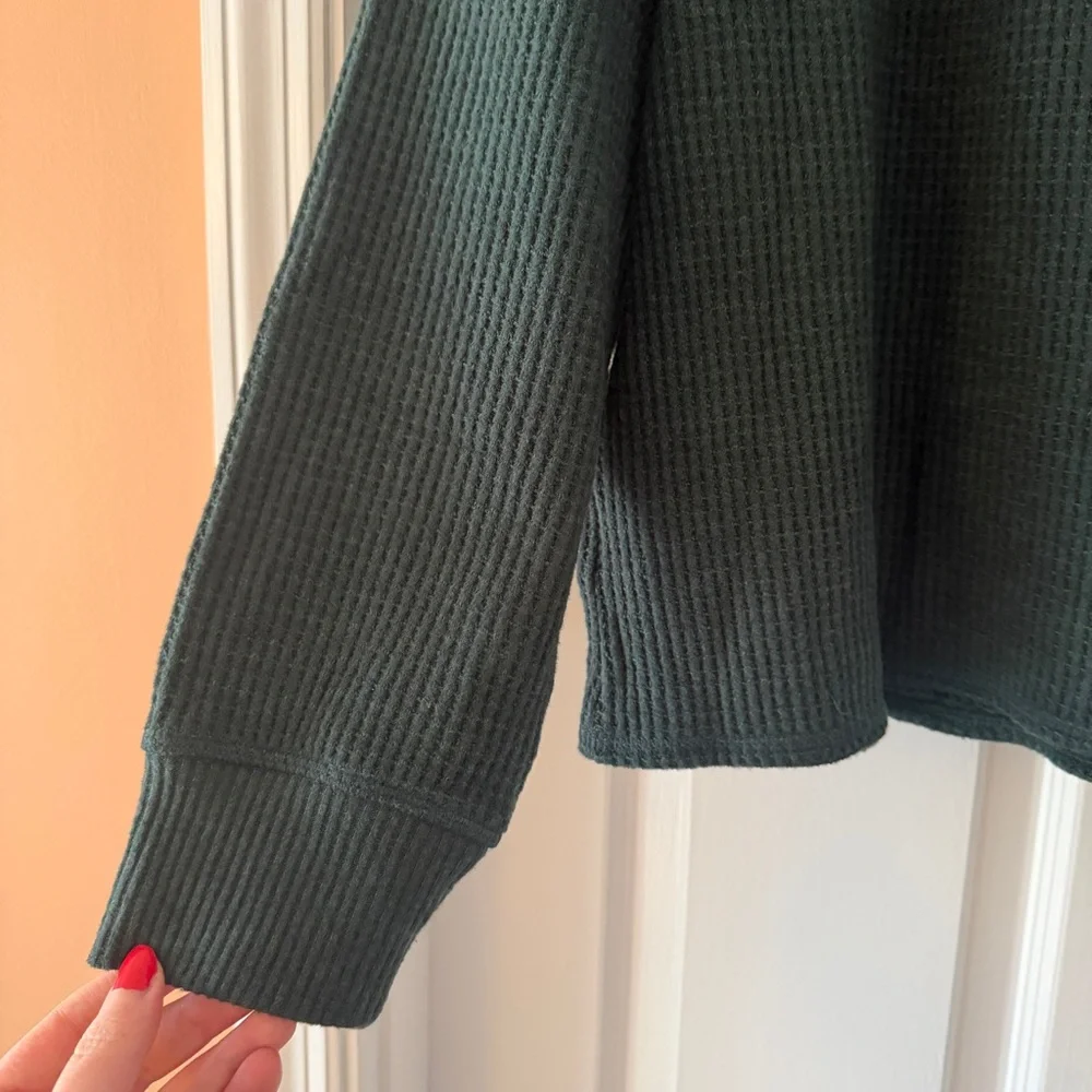 Old Navy Dark Green Waffle Knit Button Up Henley - Picture 5 of 6